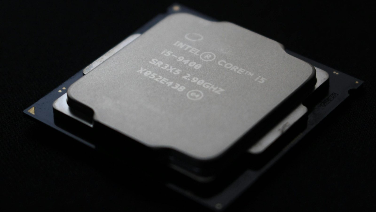 pexels-rogeer-marques-42038281-11272008-edited-scaled Guia Definitivo do Processador: O Que É, Importância e Números