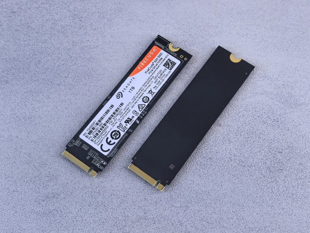 pexels-zeleboba-28666524-1024x768 SSD vs HD: Qual a Diferença na Prática em 2026?