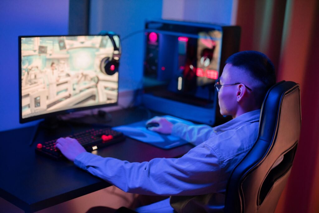 O Crime da Cadeira Gamer Barata: Por Que Você Está Pagando Para Ter Dor nas Costas